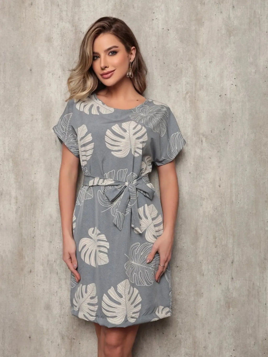 Vestido Crepinho Estampado Confortável com Cinto